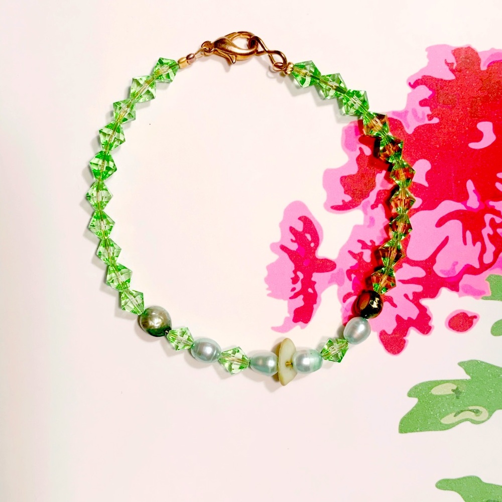 ✨3/25 Lime green beaded bracelet